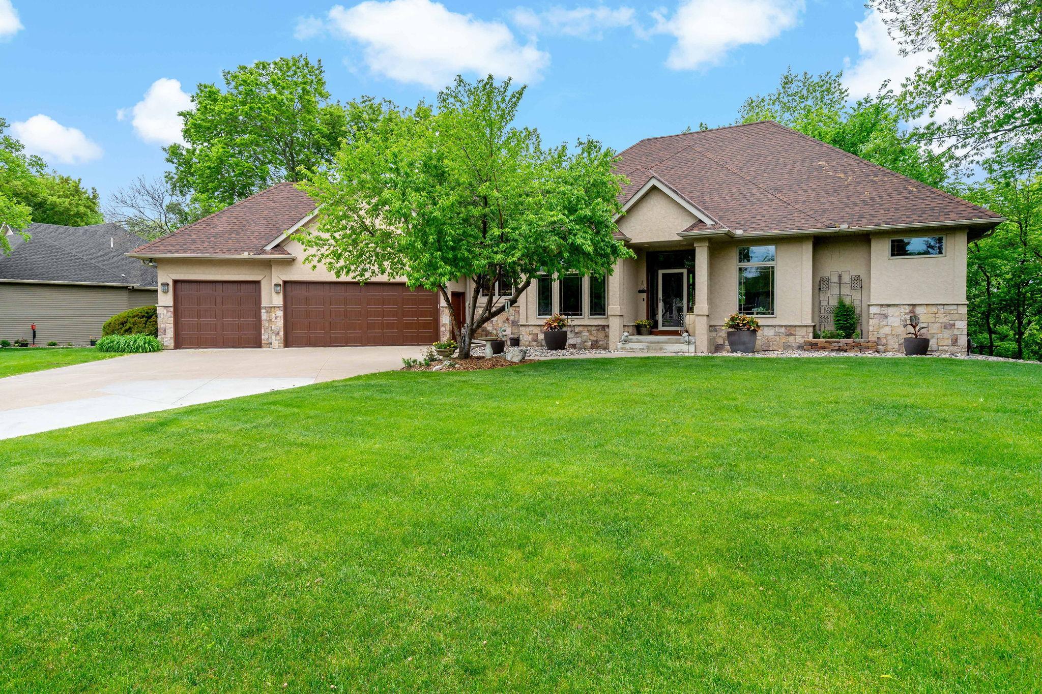 Welcome to 757 Stonebrooke Dr.