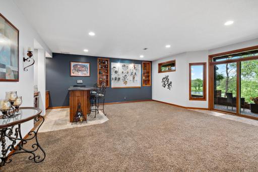 757 Stonebrooke Drive, Shakopee, MN 55379
