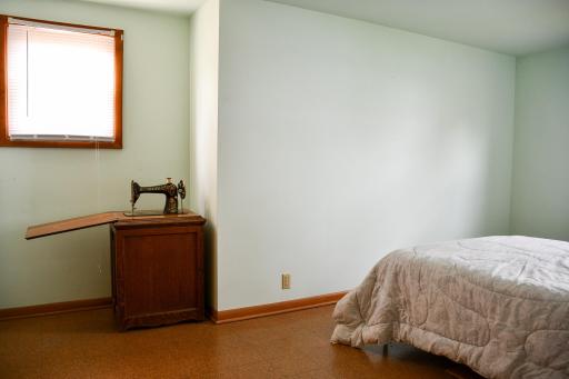 1532 S Shore Drive, Worthington, MN 56187