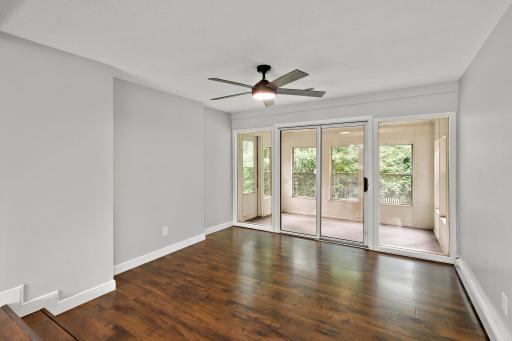 30 Woodridge Lane, Inver Grove Heights, MN 55077