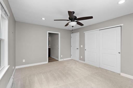 30 Woodridge Lane, Inver Grove Heights, MN 55077