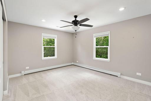 30 Woodridge Lane, Inver Grove Heights, MN 55077
