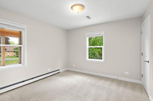 30 Woodridge Lane, Inver Grove Heights, MN 55077