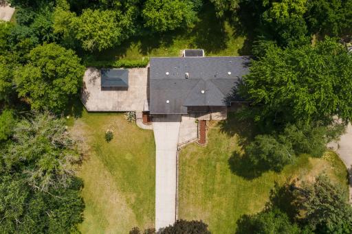 30 Woodridge Lane, Inver Grove Heights, MN 55077