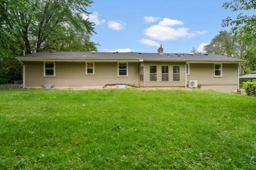 30 Woodridge Lane, Inver Grove Heights, MN 55077