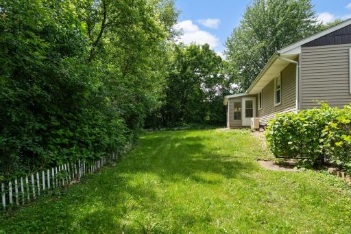 30 Woodridge Lane, Inver Grove Heights, MN 55077