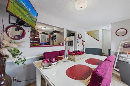 Dining & Kitchen