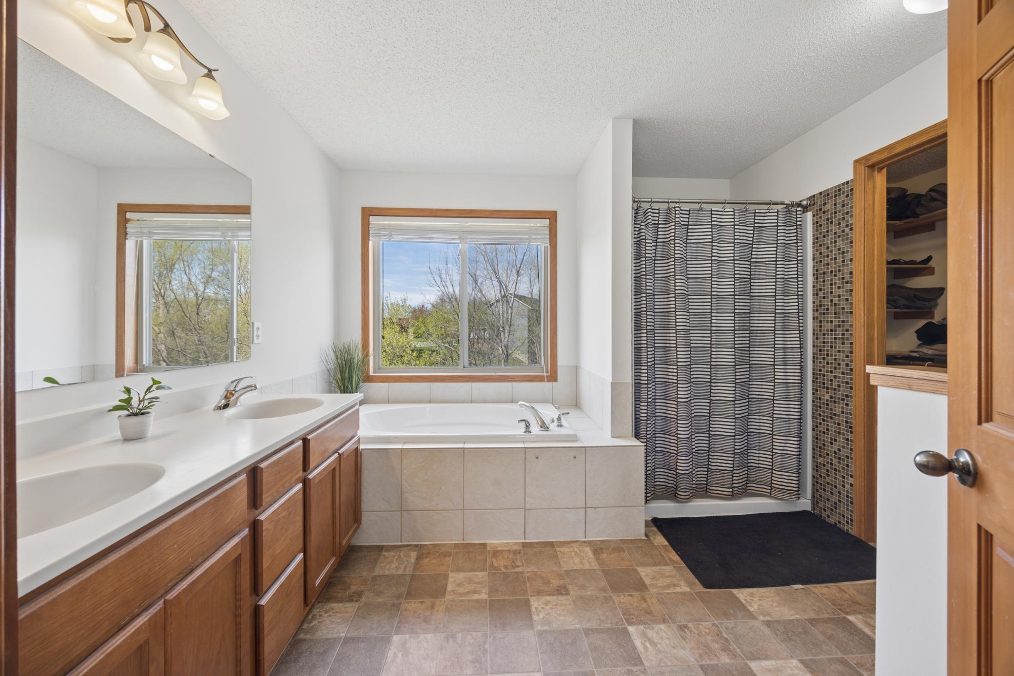 Primary Full Bathroom