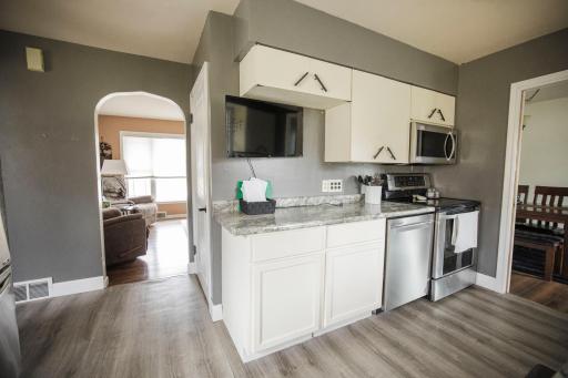 109 Ridge Road, Morris, MN 56267