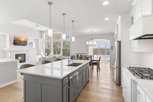 6561 Timber Arch Drive, Chaska, MN 55318