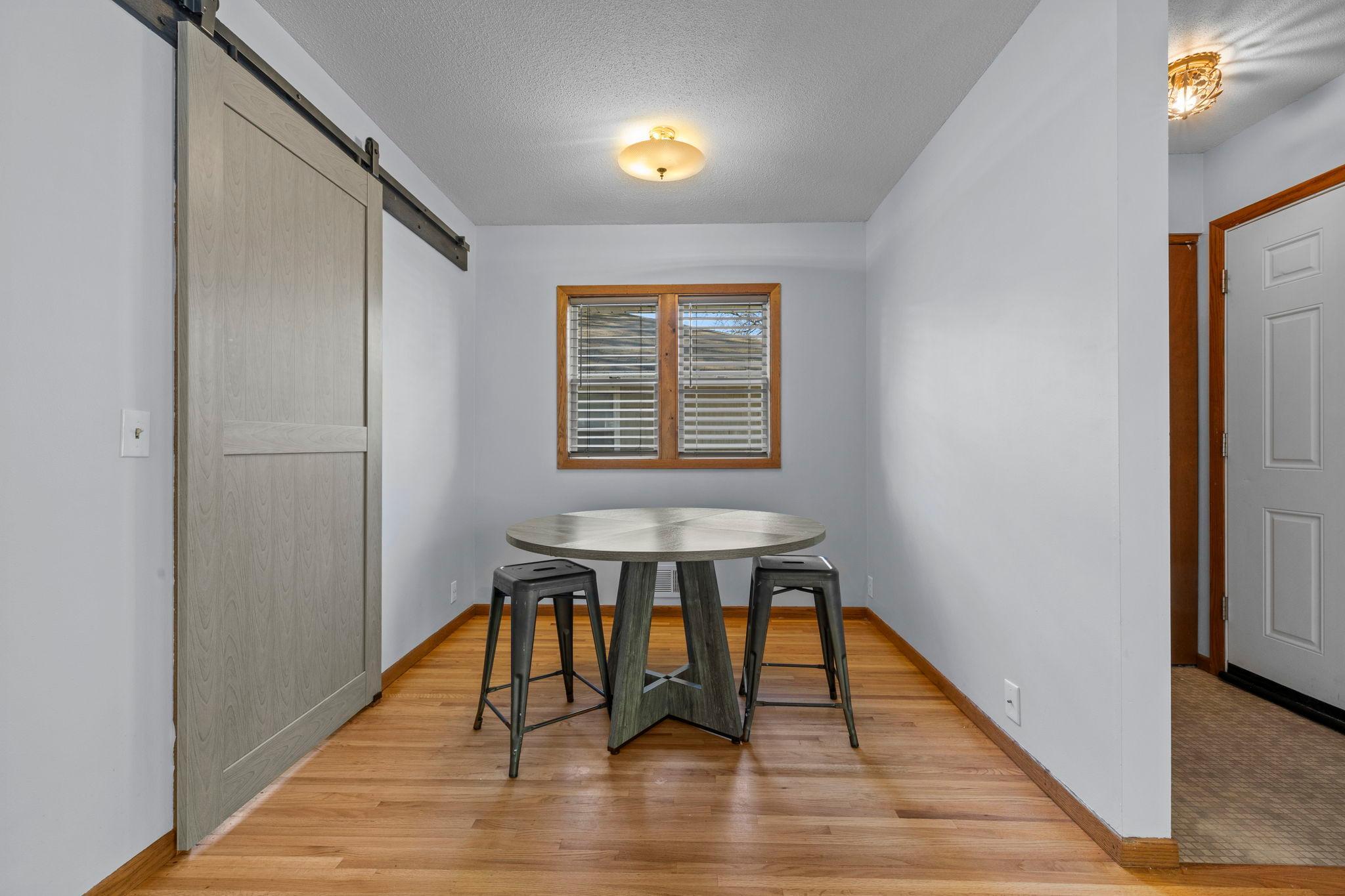 Charming dining room