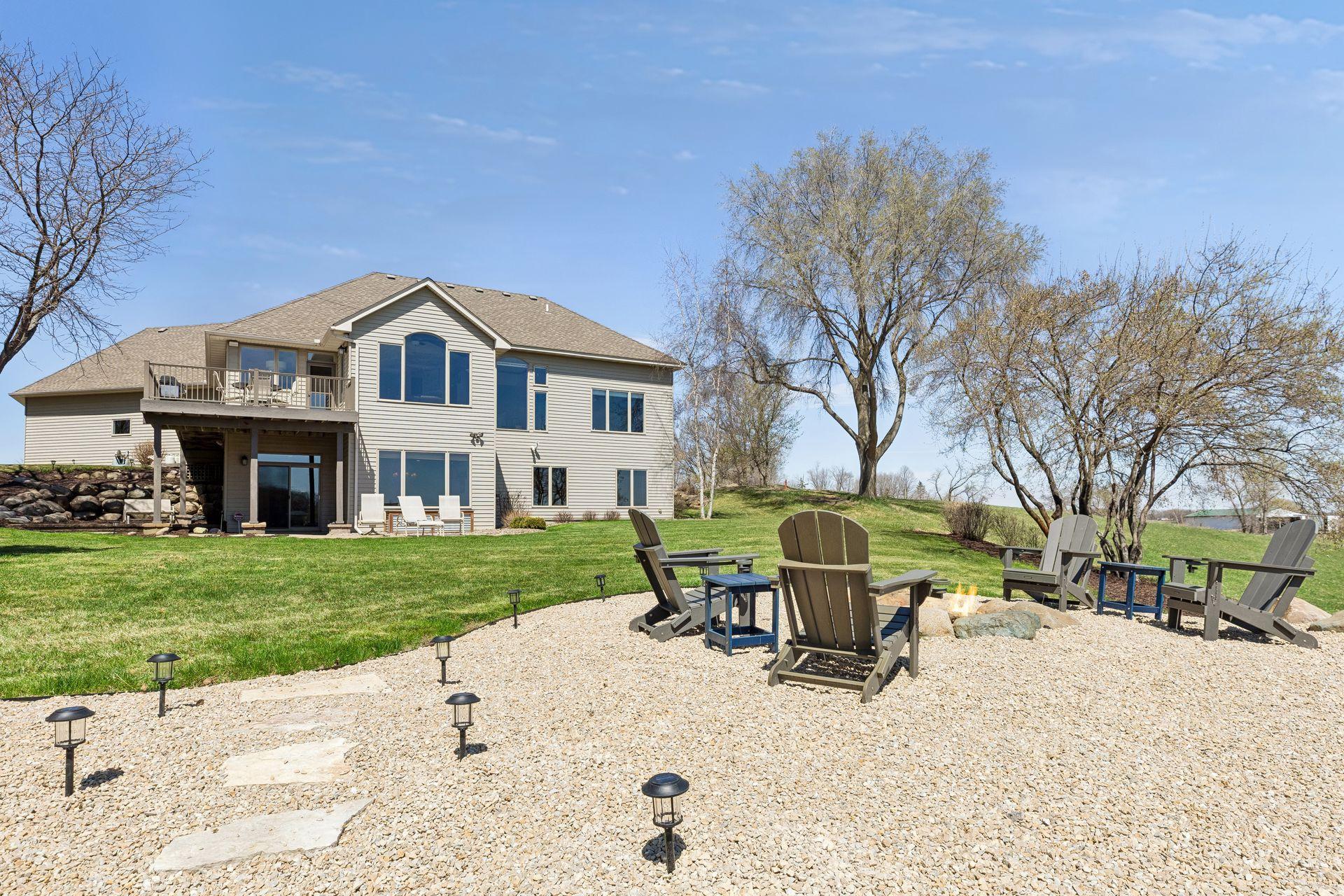 Quiet evenings around the fire