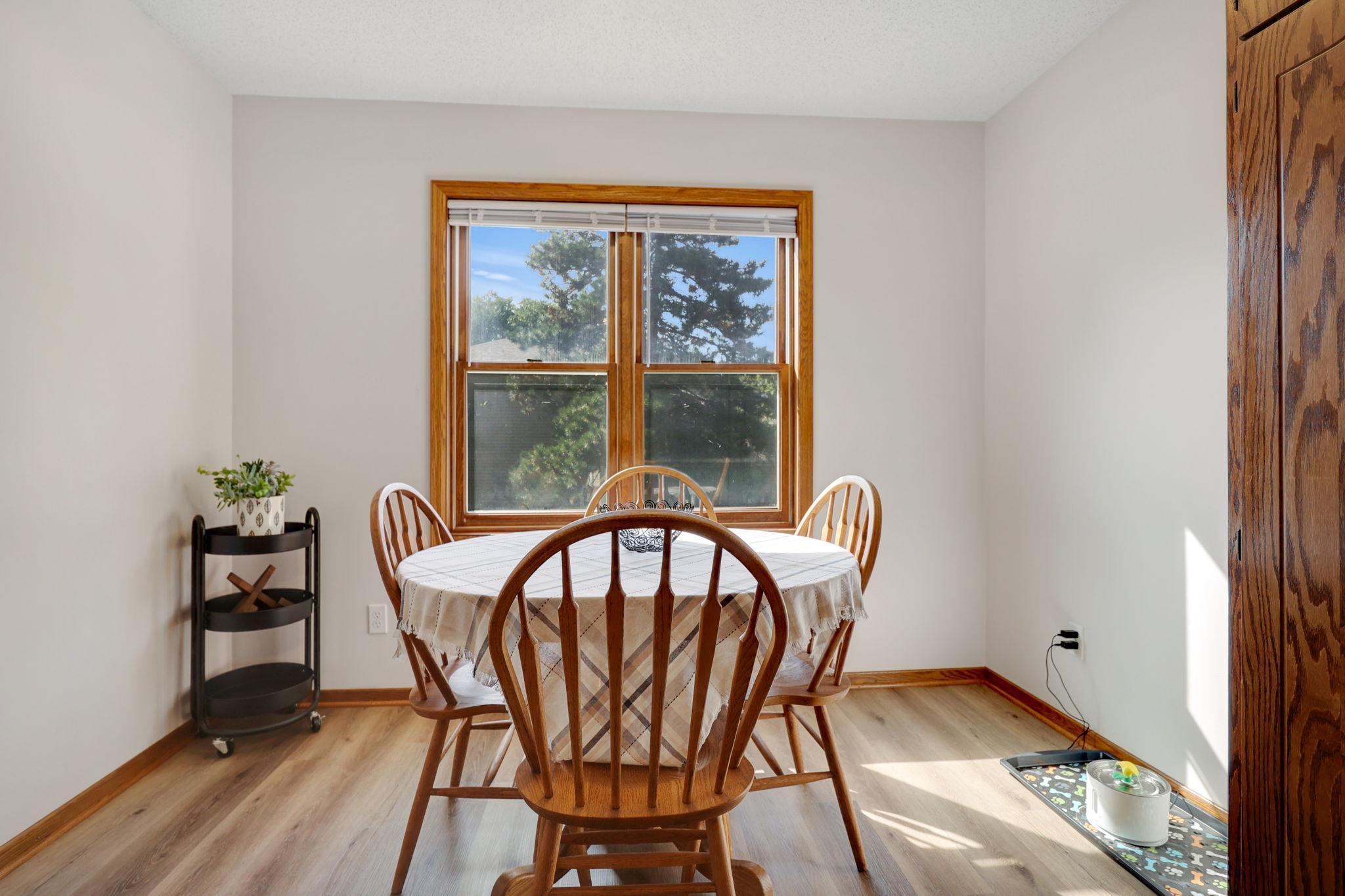 Enjoy your morning coffee or tea in your eat in kitchen. Also features a breakfast bar.