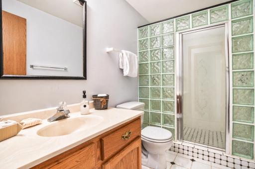 422 Chalet Drive NW, Rochester, MN 55901