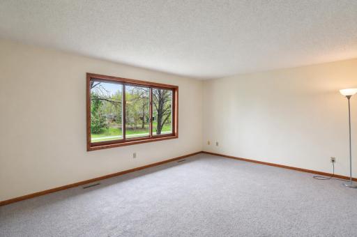 422 Chalet Drive NW, Rochester, MN 55901