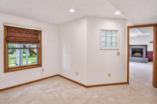 422 Chalet Drive NW, Rochester, MN 55901