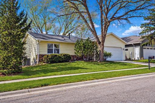 422 Chalet Drive NW, Rochester, MN 55901
