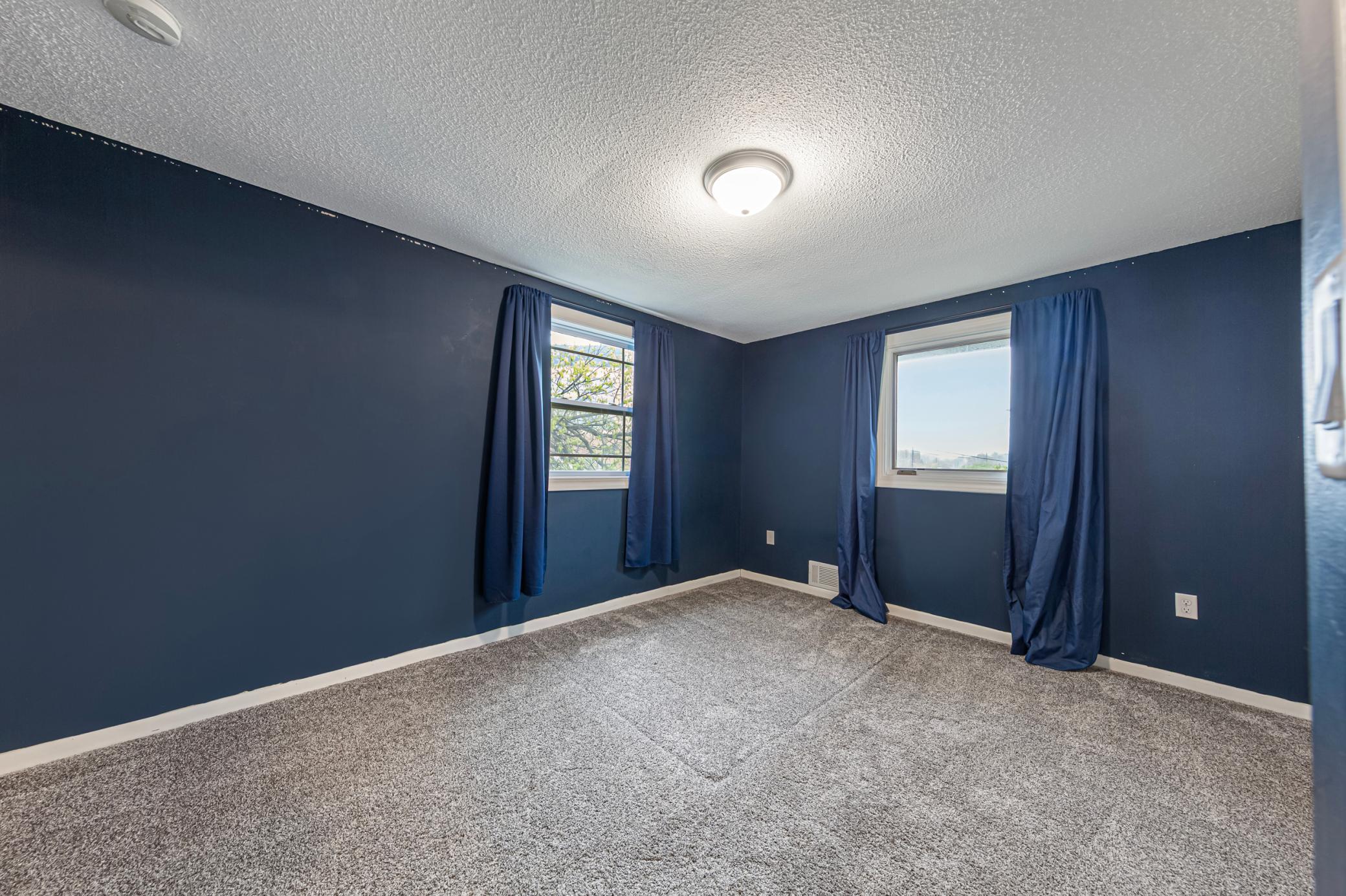 29 bedroom 3.jpg