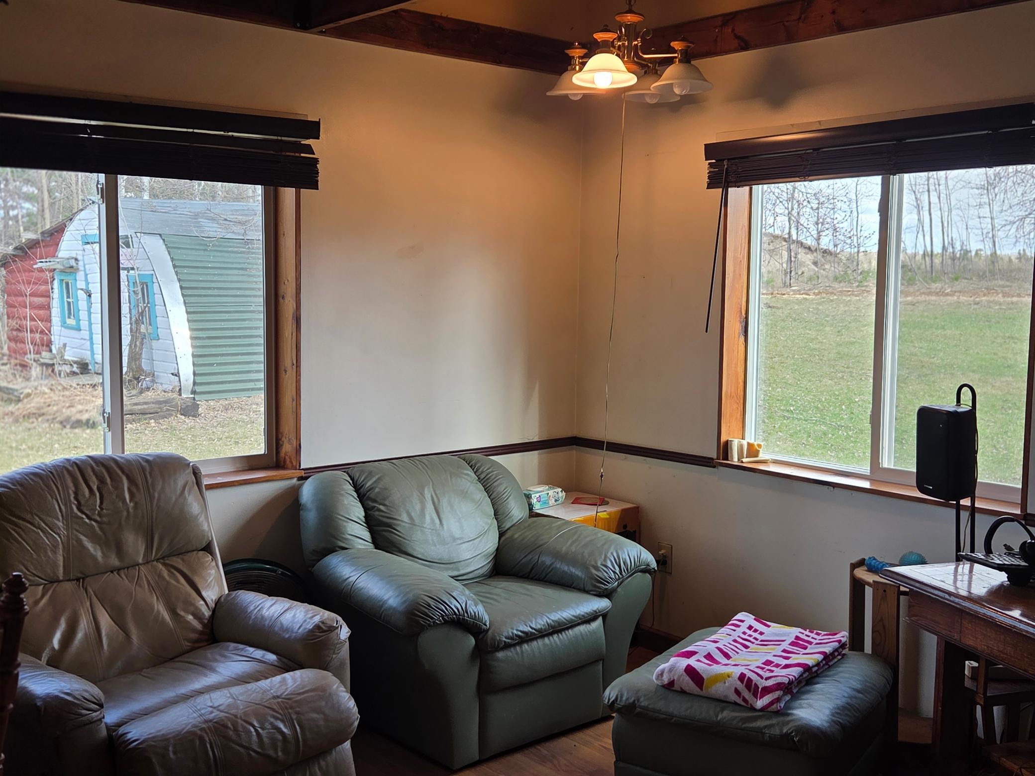 Shouse living area2.jpg