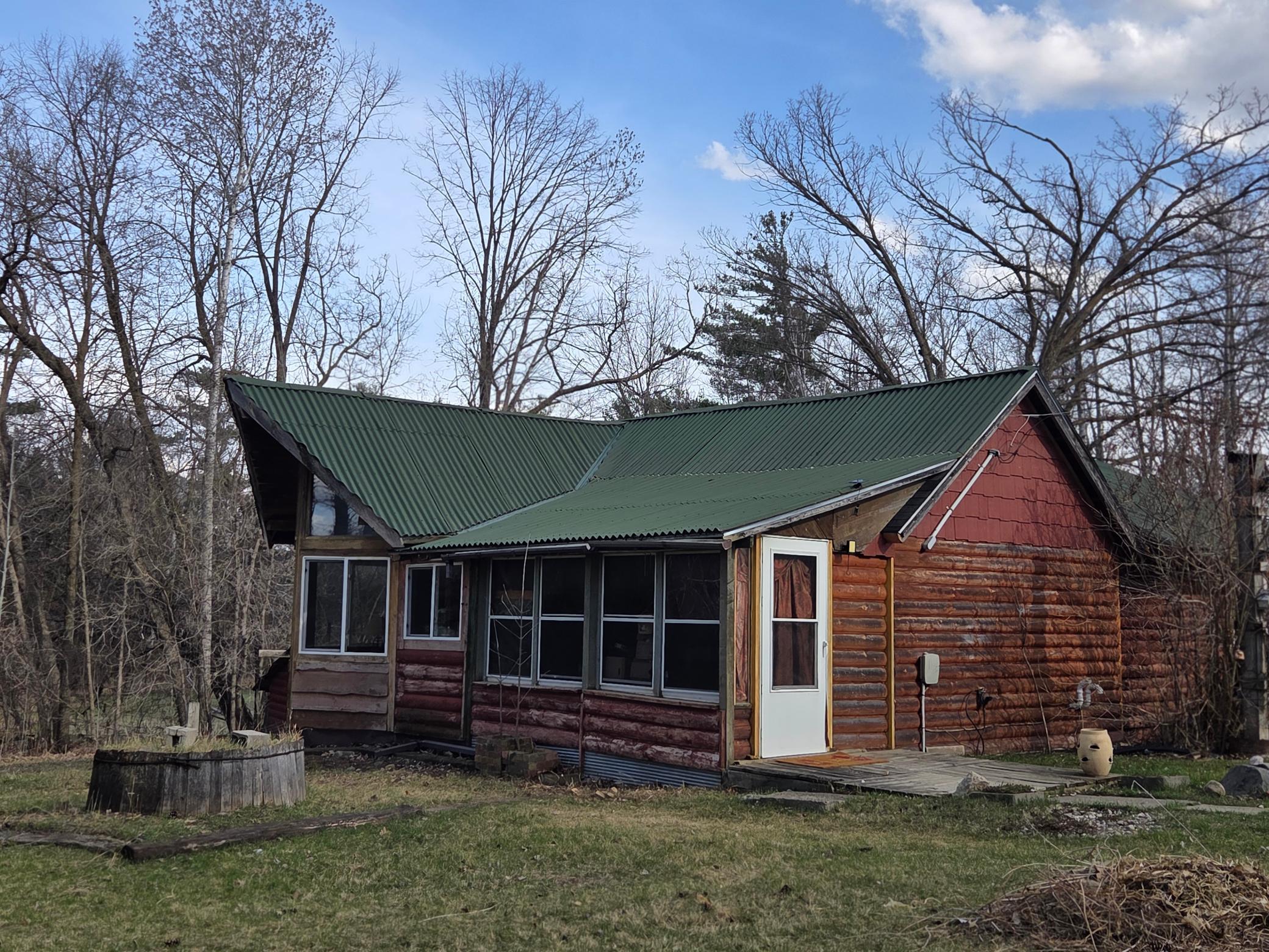 1890s cabin - side1.jpg