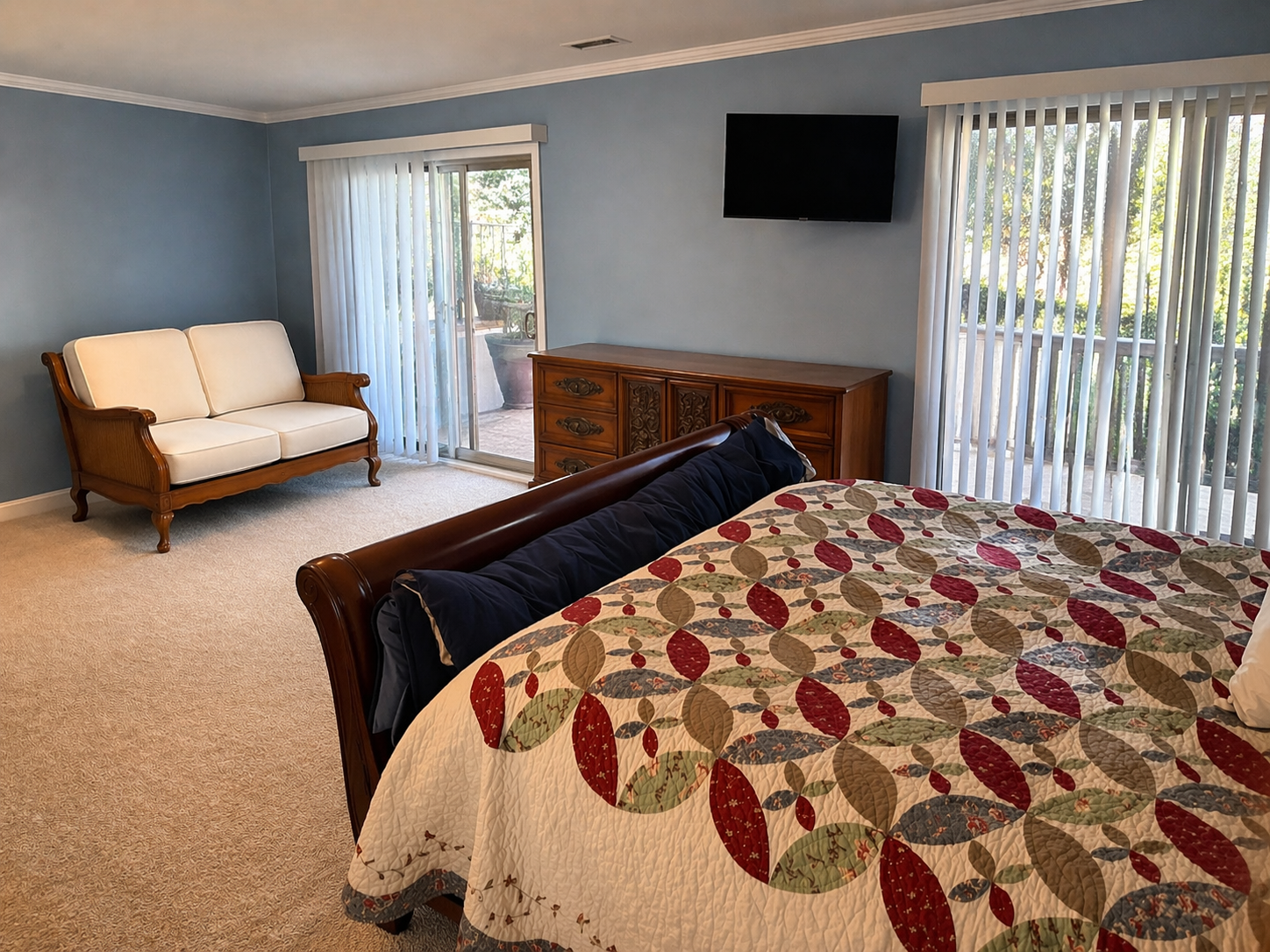 PROFESSIONAL PICS COMING SOON