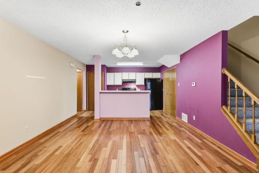 10-web-or-mls-2565-Lockwood-Dr-108-10.jpg