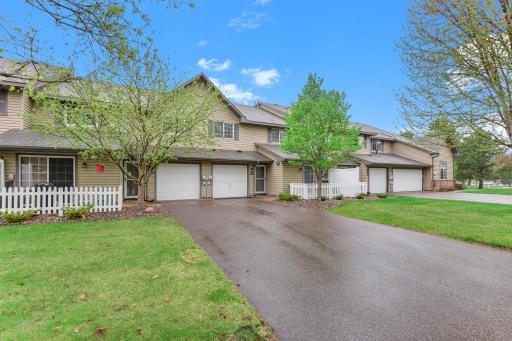 2565 Lockwood Drive, 108, Mendota Heights, MN 55120