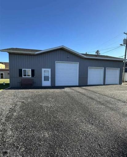 425 4th Street, International Falls, MN 56649