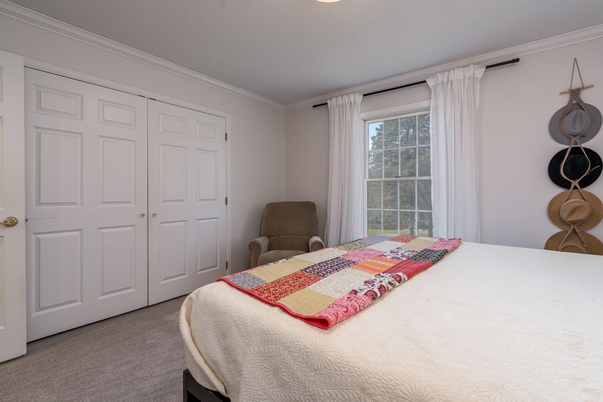 38-web-or-mls-75-telemark-dr.jpg