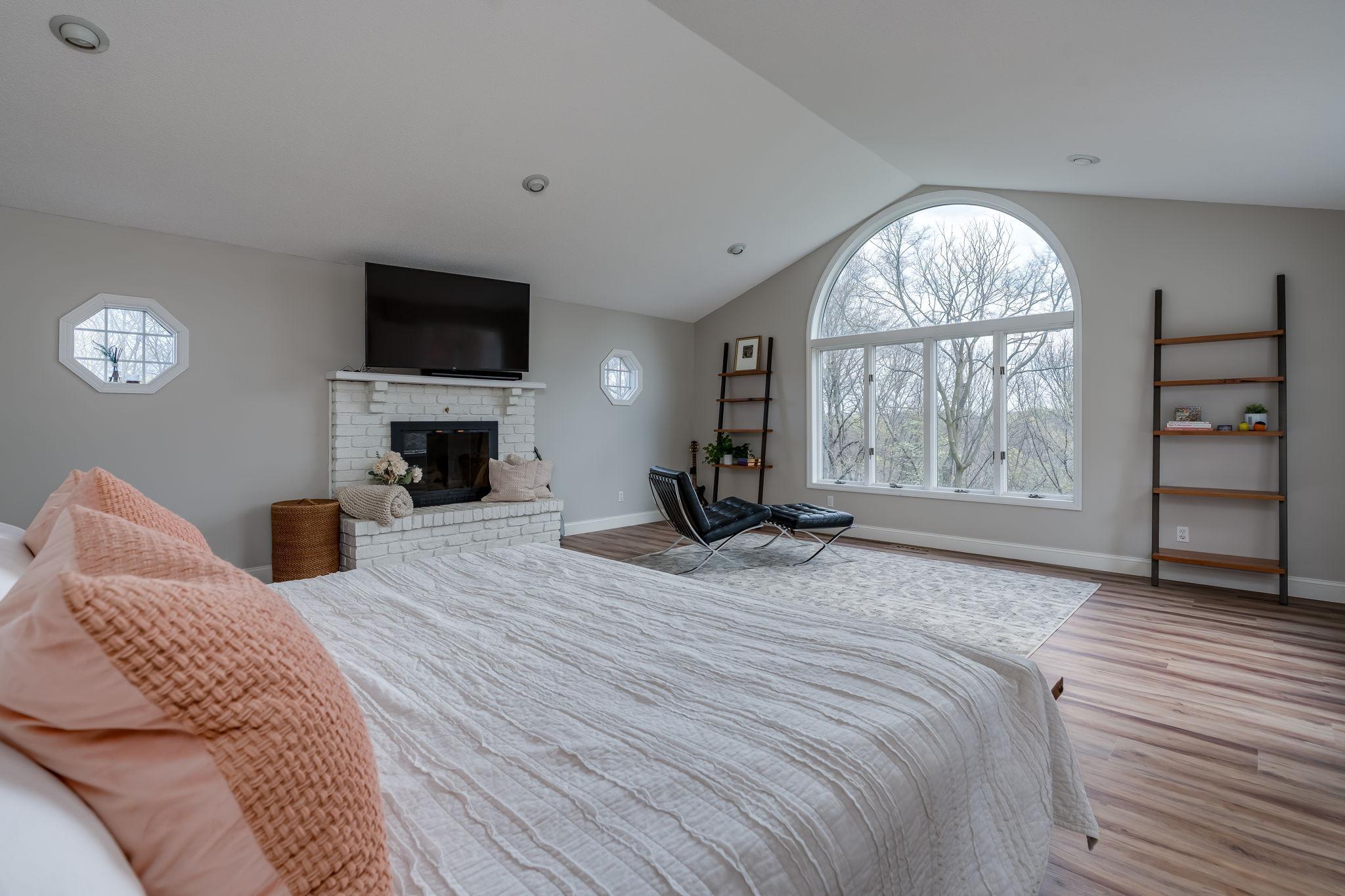 28-web-or-mls-75-telemark-dr.jpg