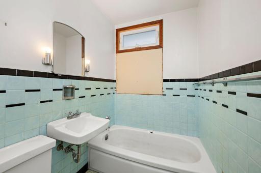 2129 Ericon Drive, Minneapolis, MN 55430
