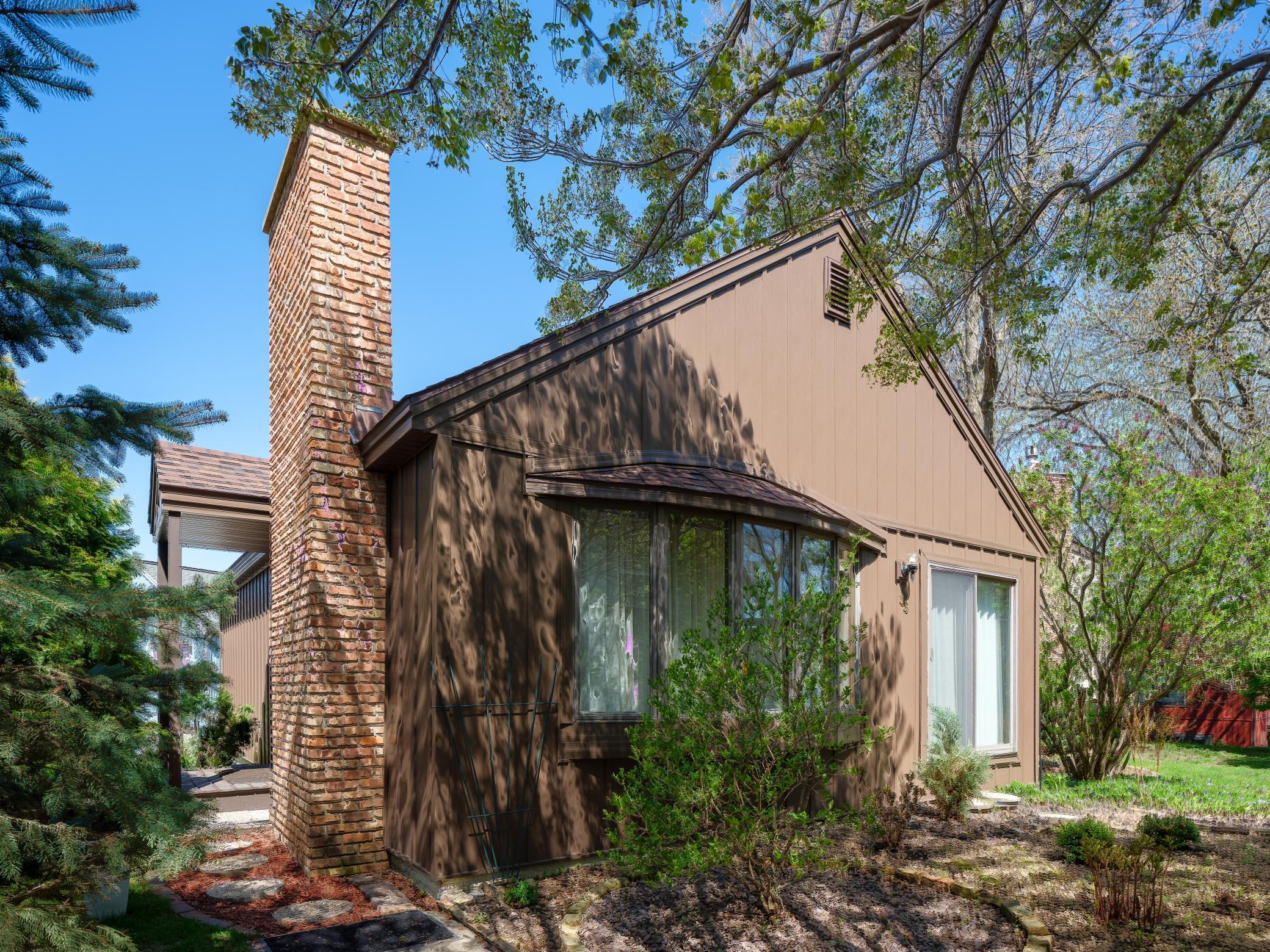 215. Elton Hills Dr #35-102.jpg