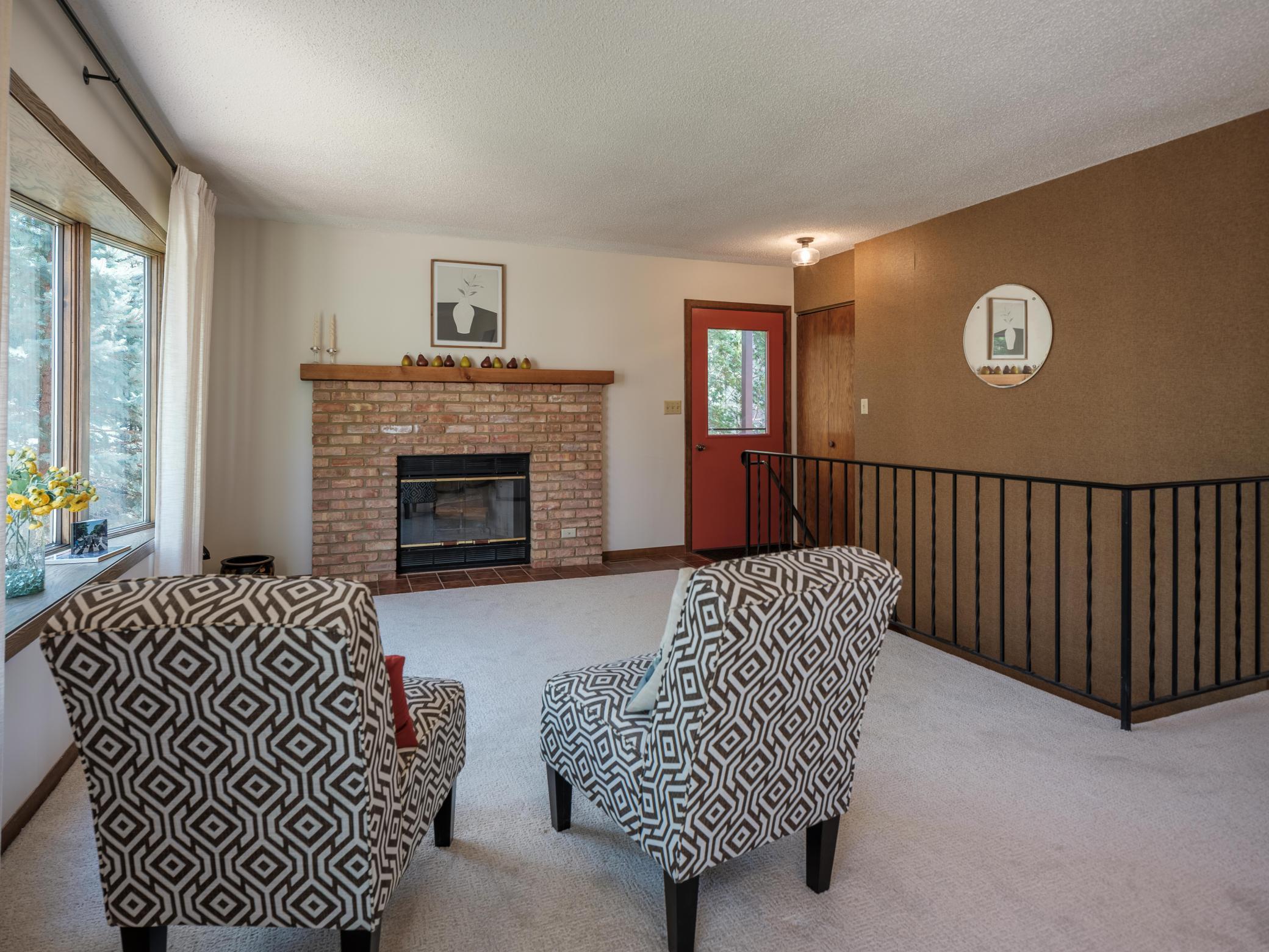 215. Elton Hills Dr #35-200.jpg