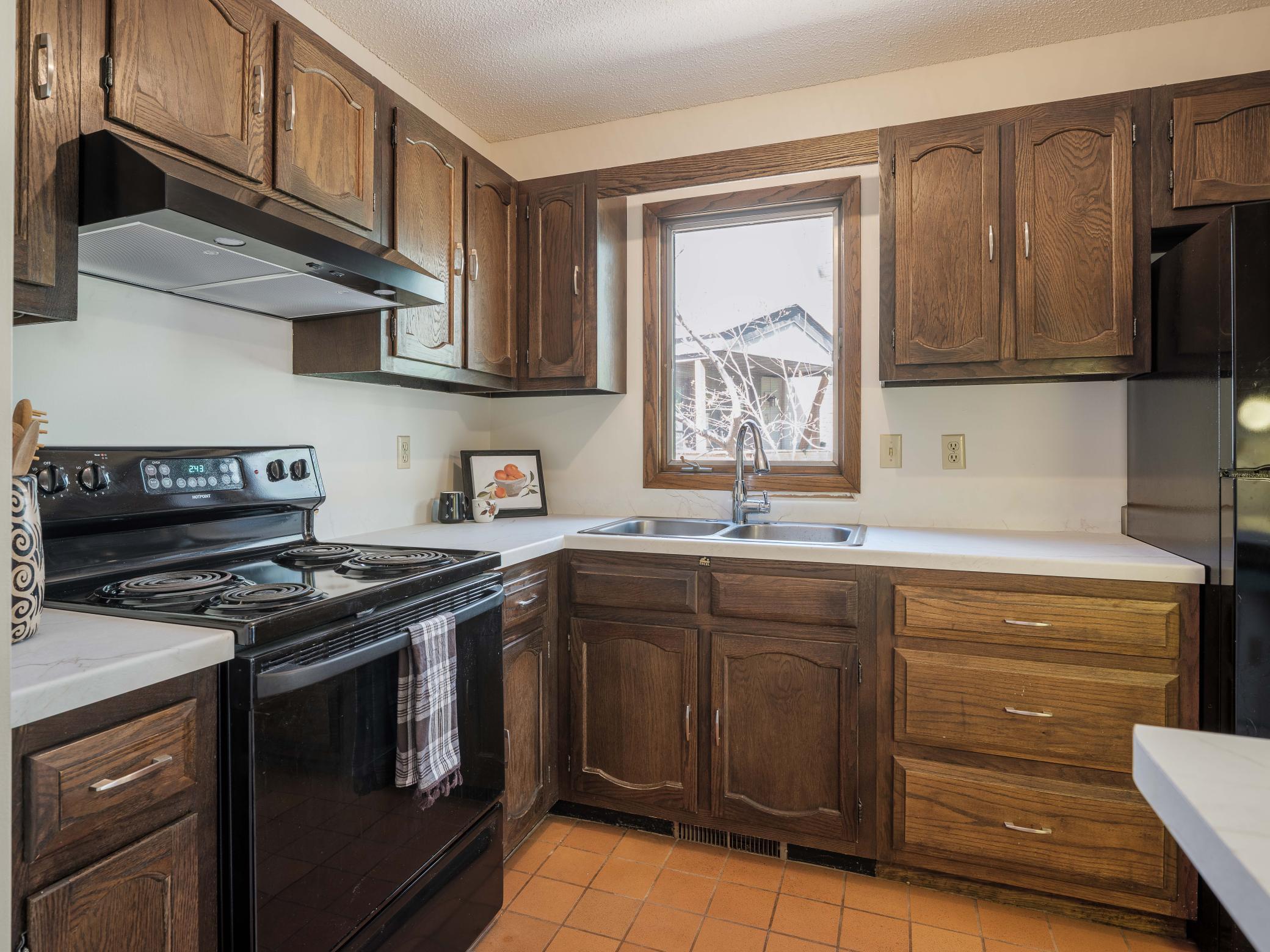 215. Elton Hills Dr #35-206.jpg