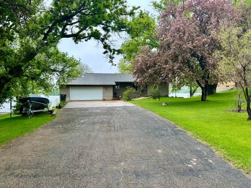 1474 E Lake Brophy Road NW, Alexandria, MN 56308
