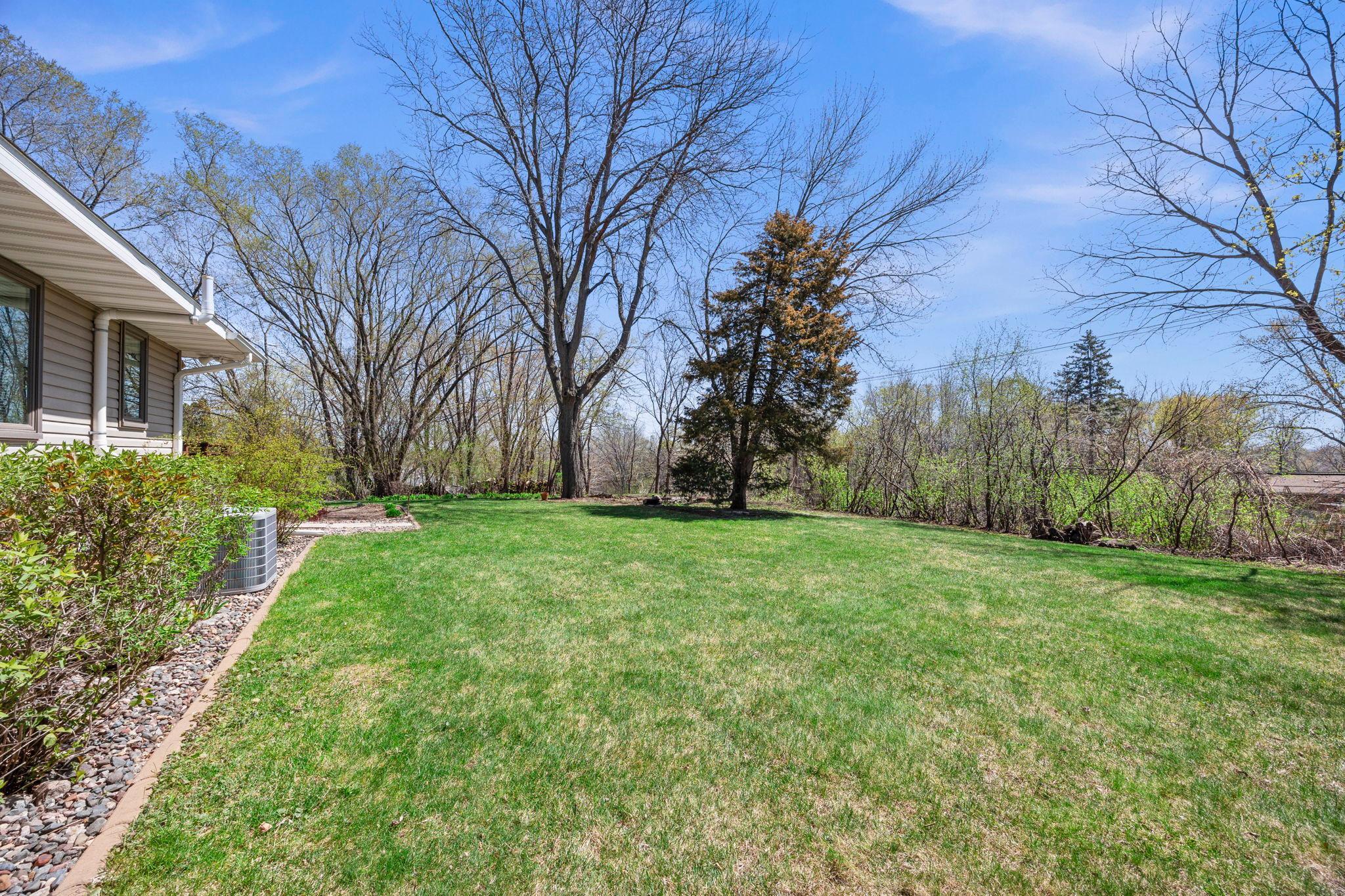 The sellers take immaculate care of their home inside and outside. No weeds allowed!