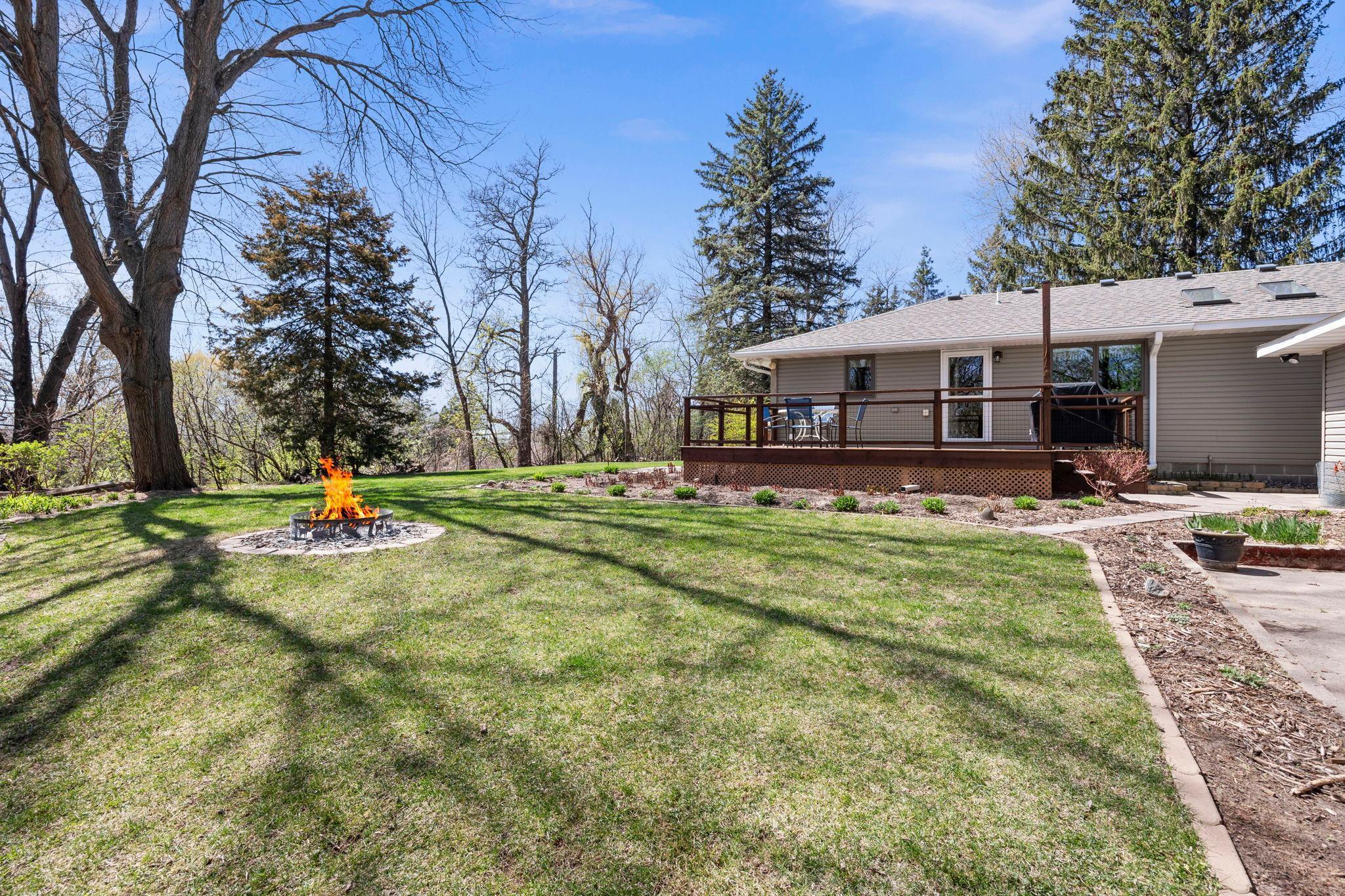 So much extra living space outdoors!