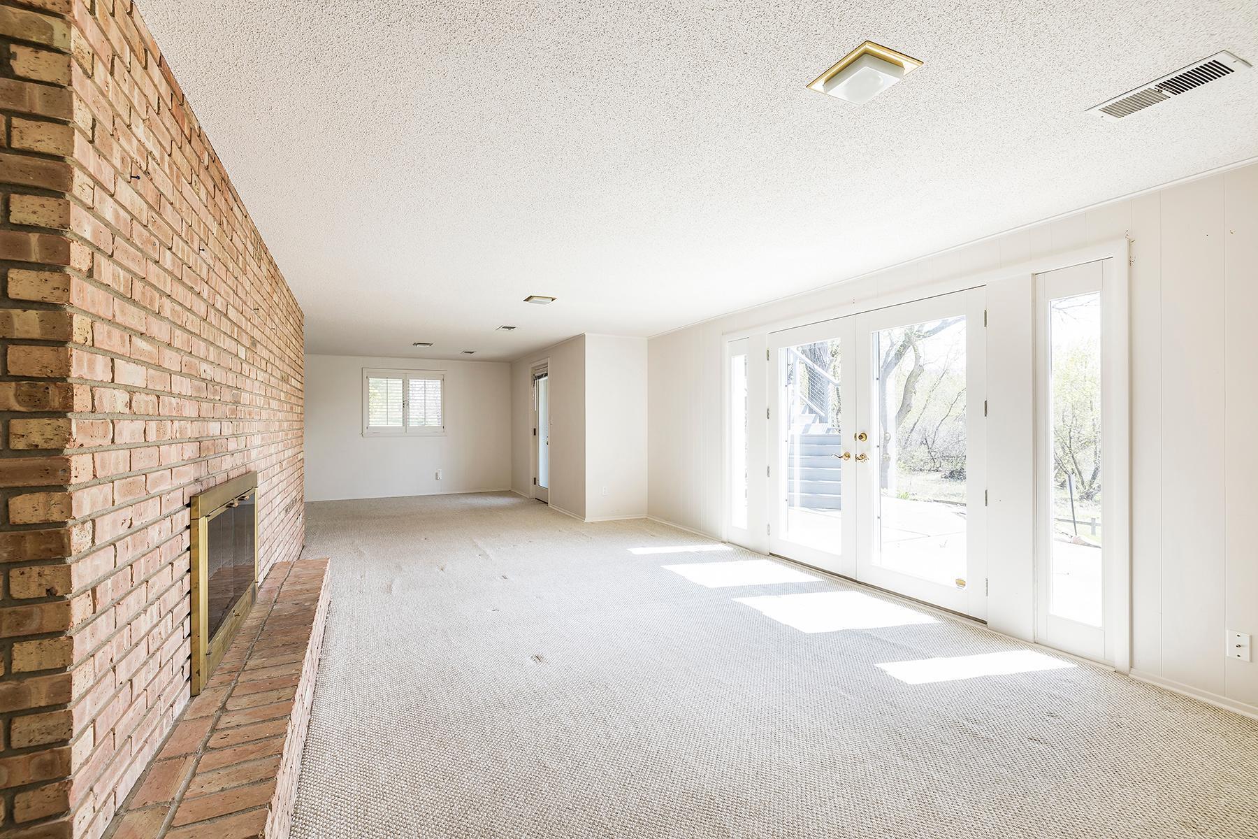 Walk out Lower level