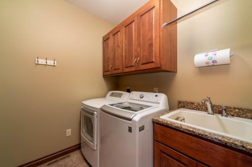 105 Viking Court, Mankato, MN 56001
