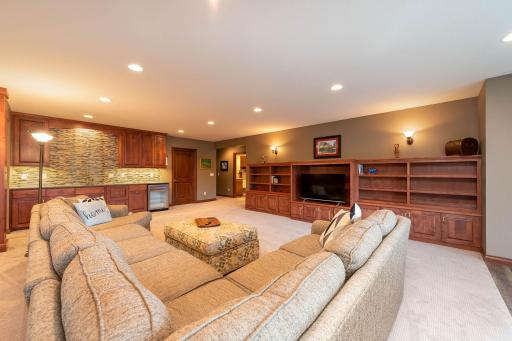 105 Viking Court, Mankato, MN 56001