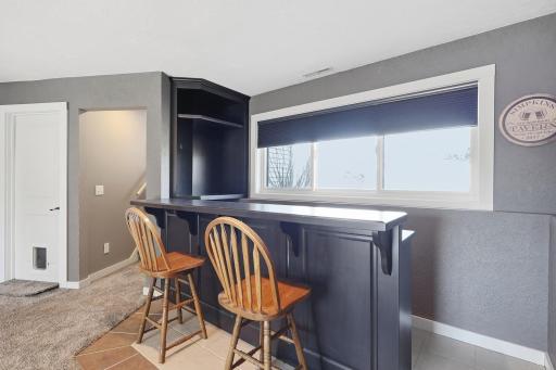 Custom Bar