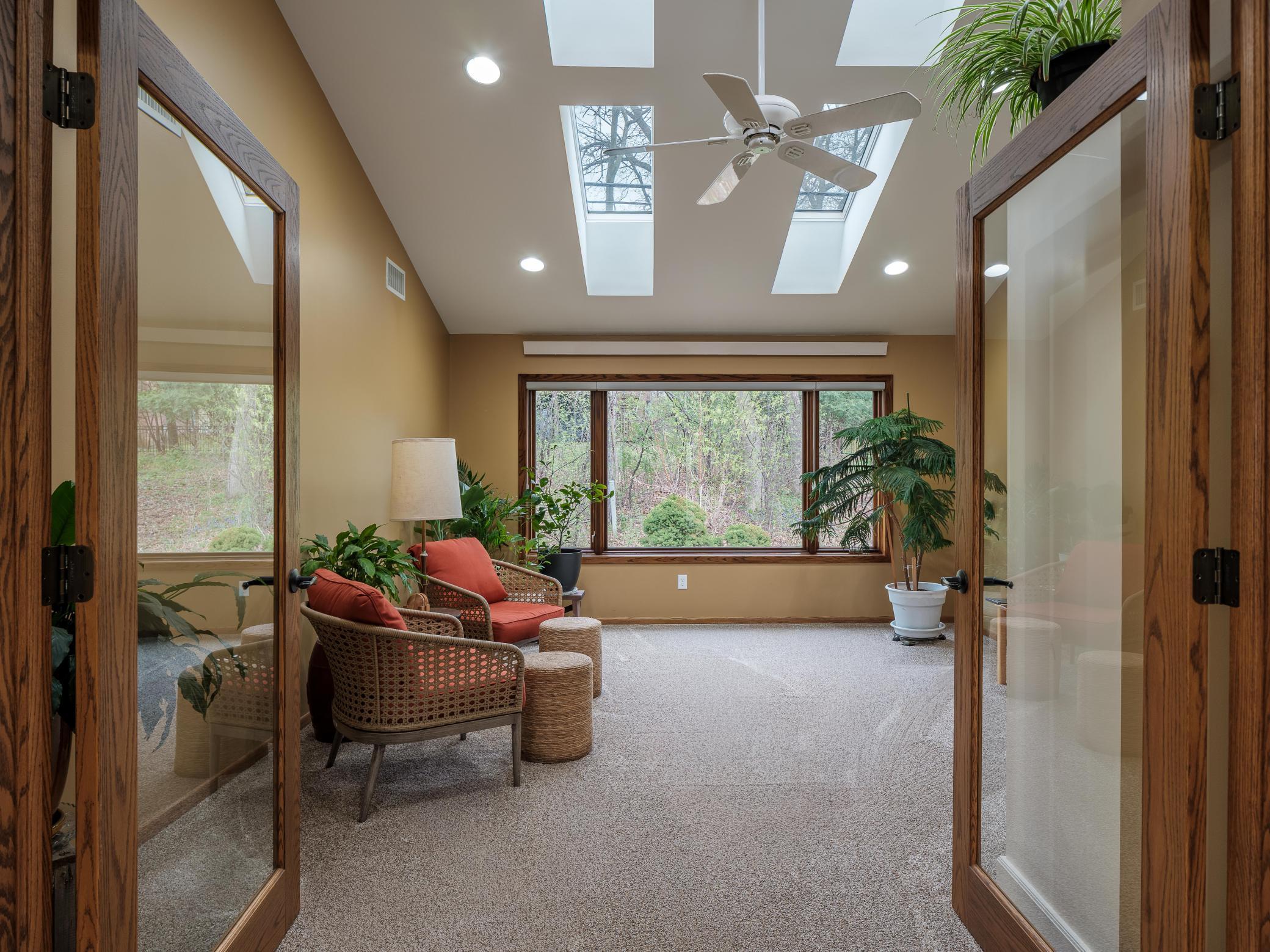 1101 20th St NW-200.jpg