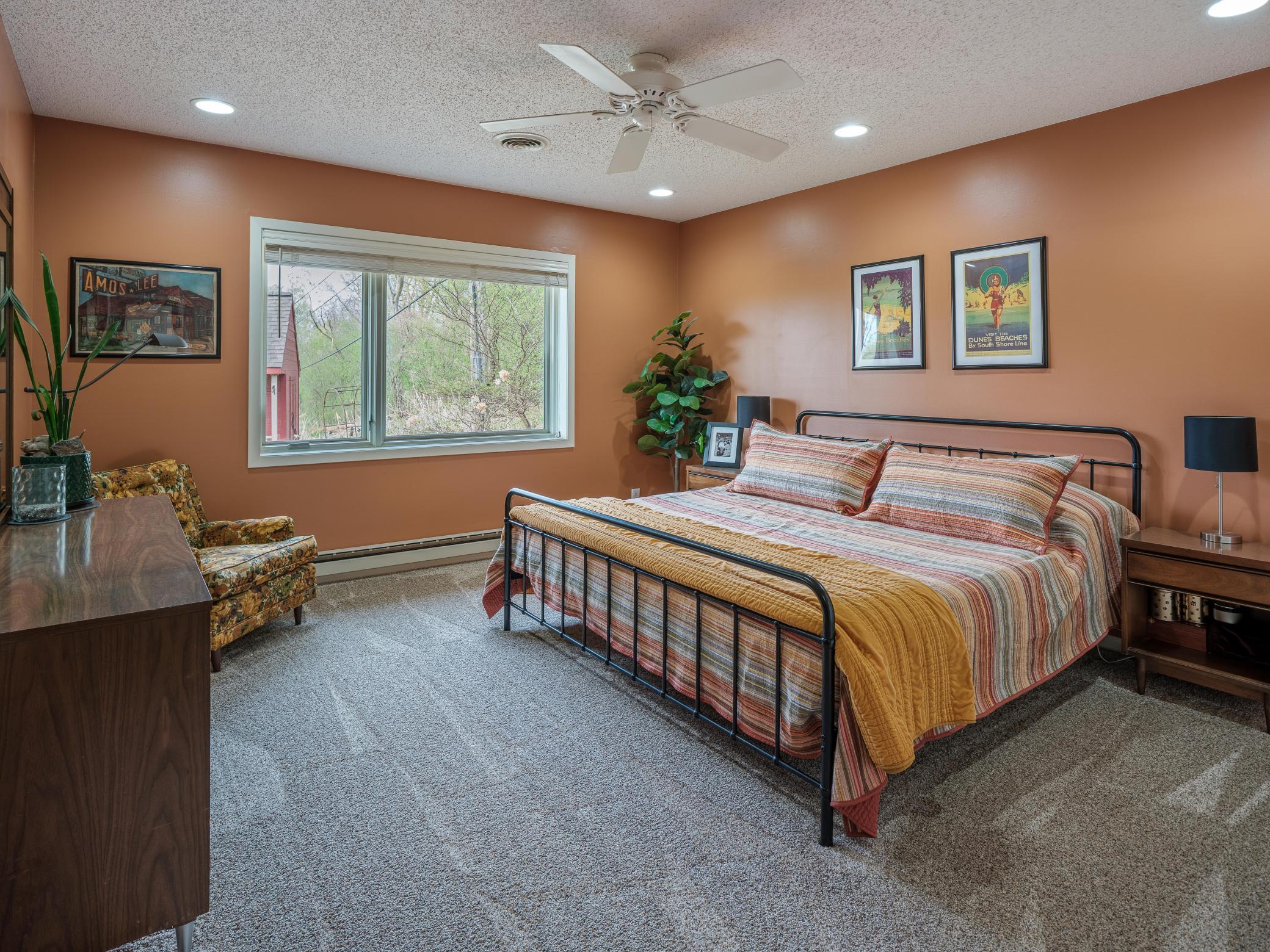 1101 20th St NW-219.jpg