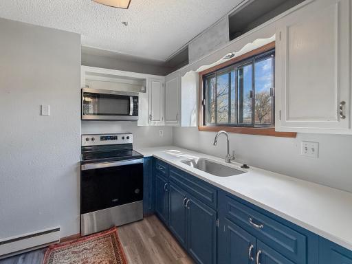 1225 7th Street S, 4, Moorhead, MN 56560