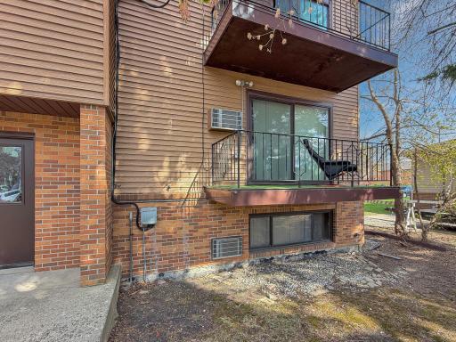 1225 7th Street S, 4, Moorhead, MN 56560