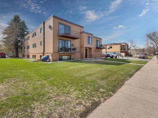 1225 7th Street S, 4, Moorhead, MN 56560