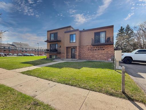 1225 7th Street S, 4, Moorhead, MN 56560