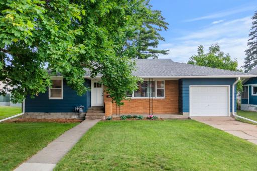 305 Main Street E, New Prague, MN 56071