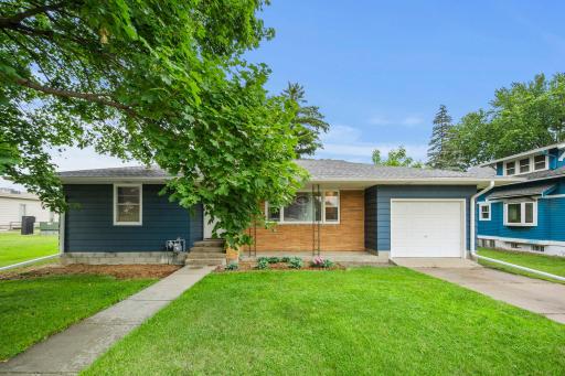 305 Main Street E, New Prague, MN 56071
