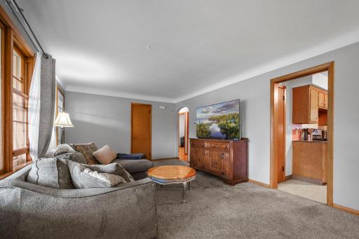 305 Main Street E, New Prague, MN 56071